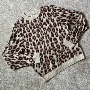 A New Day Women’s Cream and Brown Leopard PrintKnit Sweater Size XS Like New!